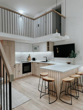 Jókai-J18 Three Bedroom Stylish Suite